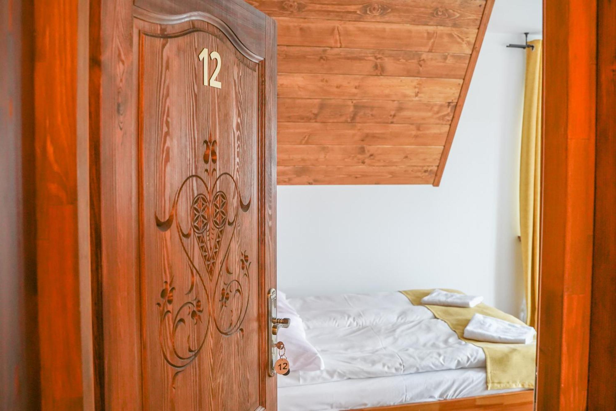 Goralsko Manufaktura Hotel Bukowina Tatrzanska Luaran gambar